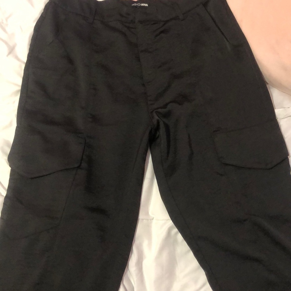 Fashion Nova cargo joggers. Never worn. Washed 1
